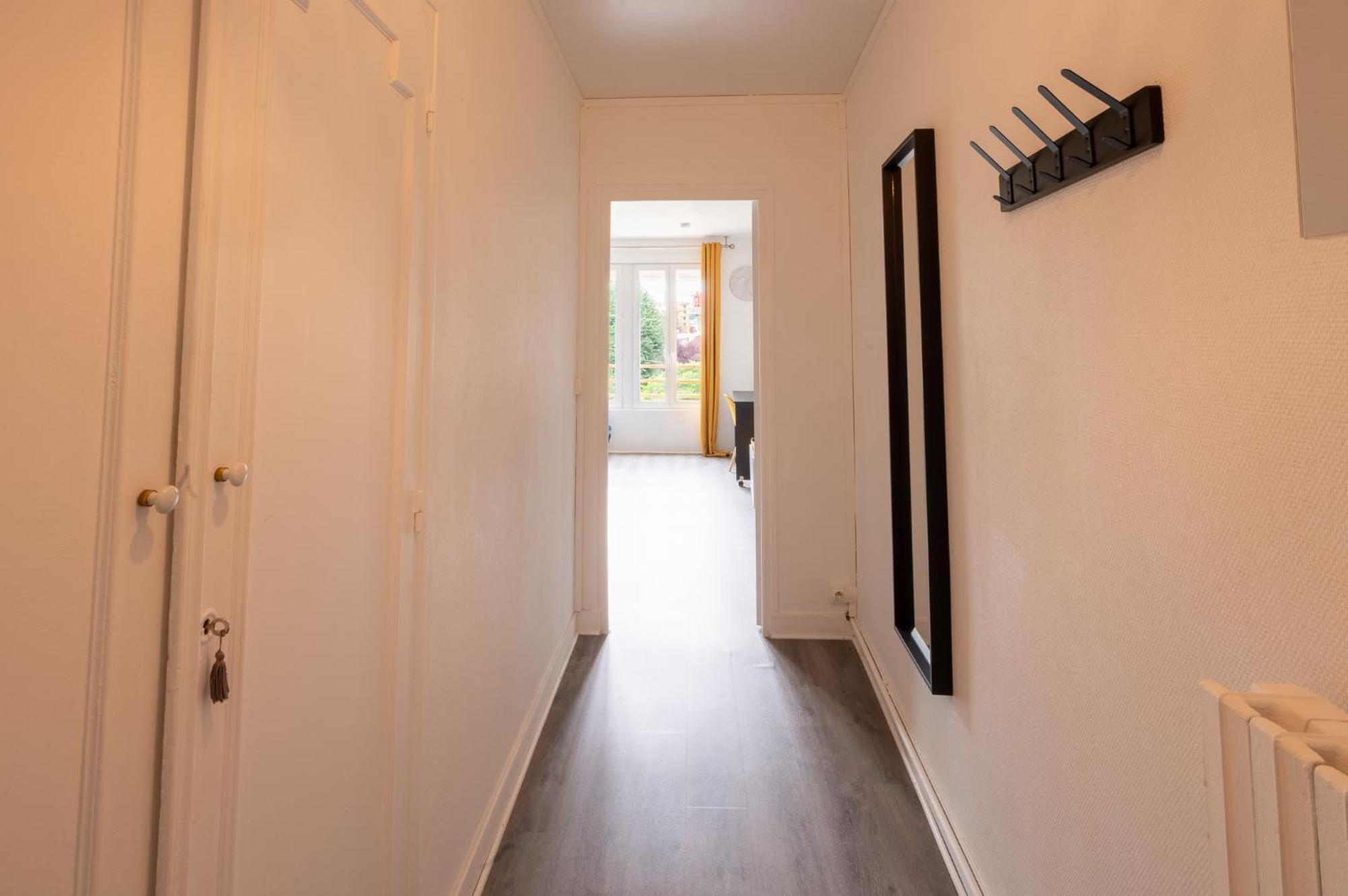 Le Studio Du Commandant Evreux Bagian luar foto